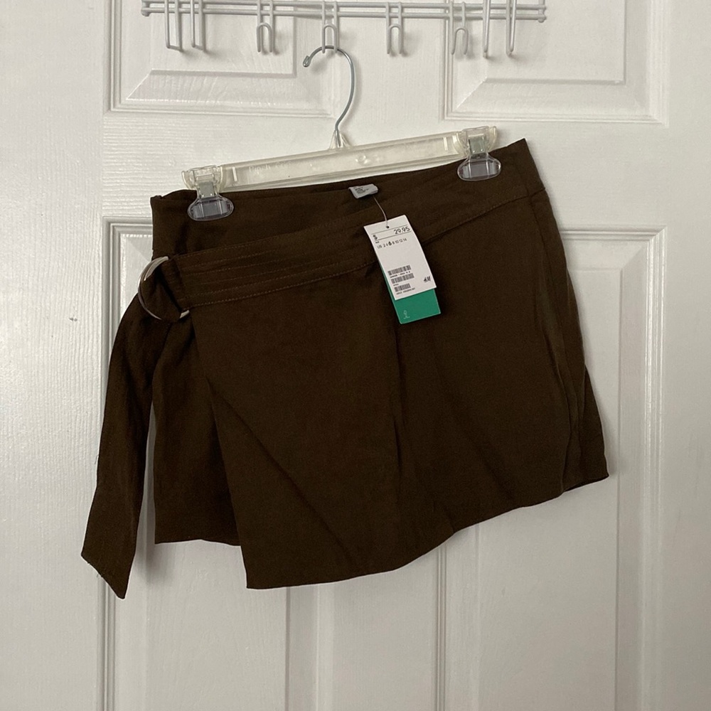 NEW H&M - Skort with side belt (6)